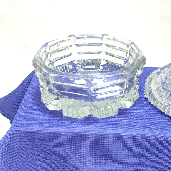 L.E. Smith Trinket Powder Box Pressed Glass Octagonal Design Clear Glass Vintage - Picture 10 of 13